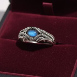 Anel de Labradorita Azul em Prata 950 – Coleção Éteris