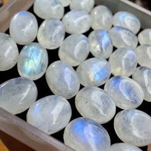 Pedra da Lua Natural - Oval - 10x7 mm