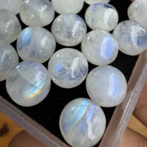Pedra da Lua Natural - Redonda- 9x9 mm