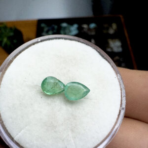 Par de Esmeraldas Facetadas - Oval - 7x5 mm (2 unidades)