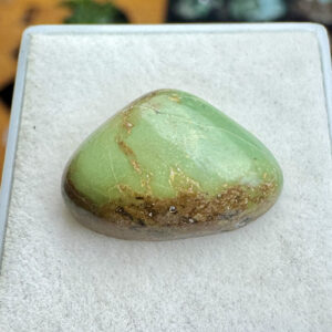 Turquesa Tibetana Natural - Cabochão -  Triangular - 17x12