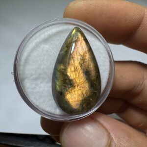 Labradorita - Cabochão M -  Gota - 29x16