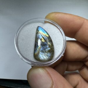 Labradorita - Cabochão M -  Gota- 24x13