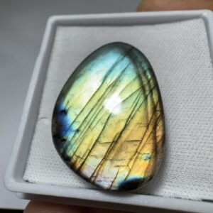 Labradorita - Cabochão G - Oval - 30x22