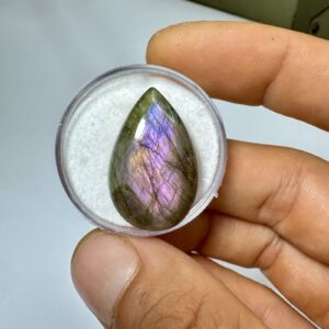 Labradorita Roxa - Cabochão - Gots - 28x18